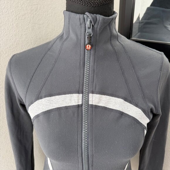 LULULEMON Define Full Zip Jacket Coal Gray Wee Stripe Sz 6 - Picture 7 of 12